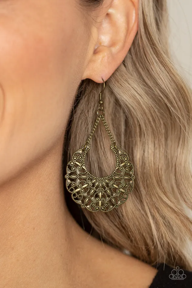 Earrings Paparazzi Accessories Country Cornucopia Brass Leafy Earrings Paparazzi