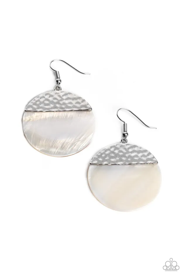 Earrings Paparazzi Accessories SHELL Out White Circle Silver Earrings Paparazzi Earrings Paparazzi Accessories SHELL Out White Circle Silver Earrings Paparazzi