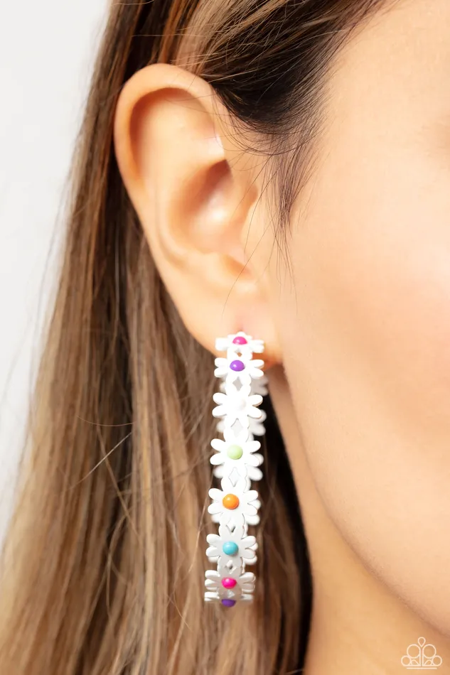 Paparazzi Accessories Earrings Daisy Disposition Multi Colored Center Bloom White Daisy Earrings Paparazzi