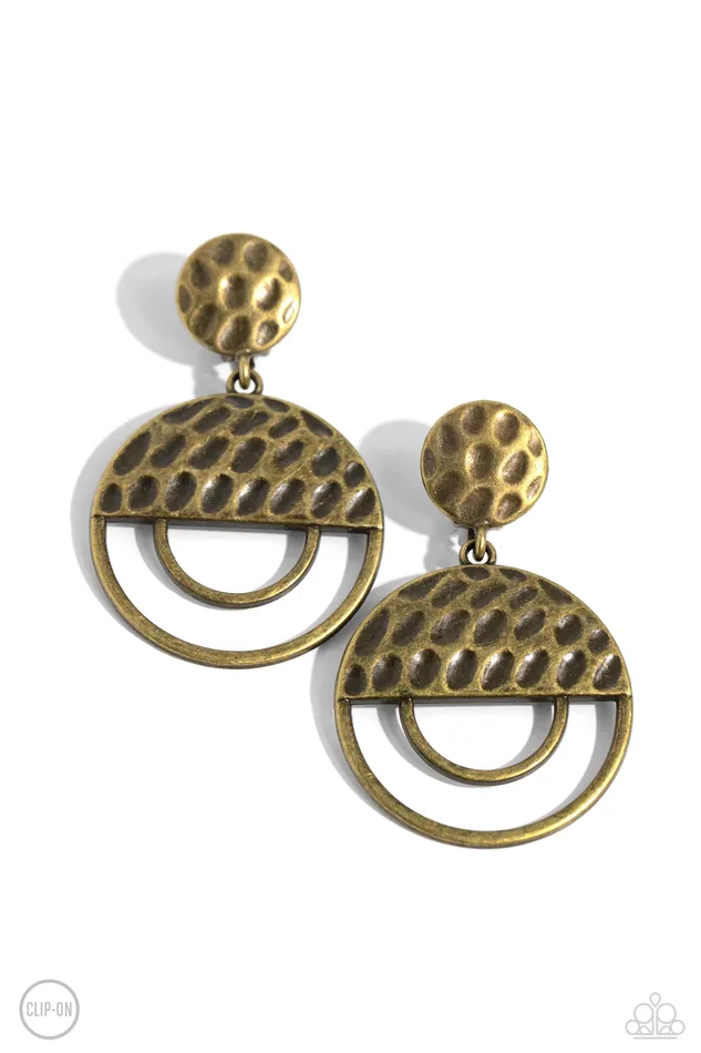 Paparazzi Accessories Earrings Southern Souvenir Brass Hammered Circle ClipOn Earrings Paparazzi Paparazzi Accessories Earrings Southern Souvenir Brass Hammered Circle ClipOn Earrings Paparazzi