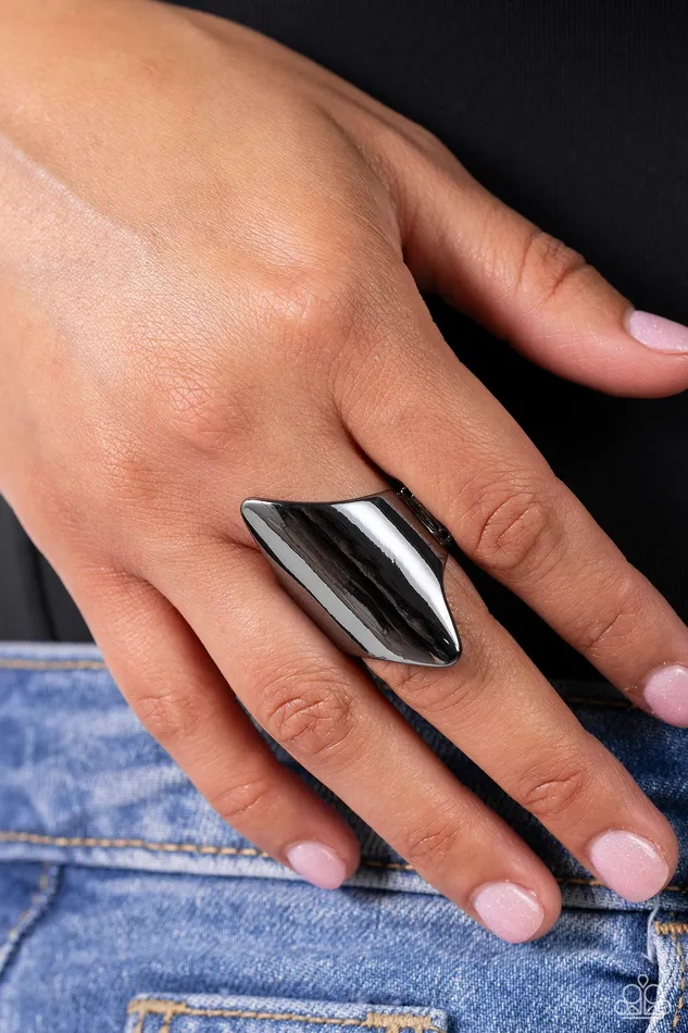 Rings Pointed Palm Desert Black Gunmetal Ring Paparazzi Paparazzi Accessories